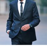 ネイビースーツ・ネクタイピン・タイバー